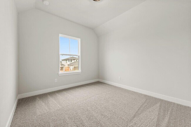 Building Photo - 31247 Riley Hts Dr