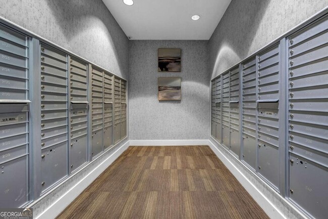 Building Photo - 711 Cosmopolitan Dr NE