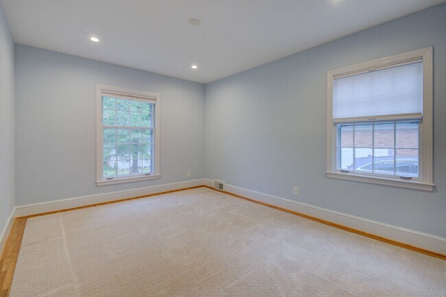 Building Photo - COMING SOON! 3 Beds| 2 Baths Updated Ranch...