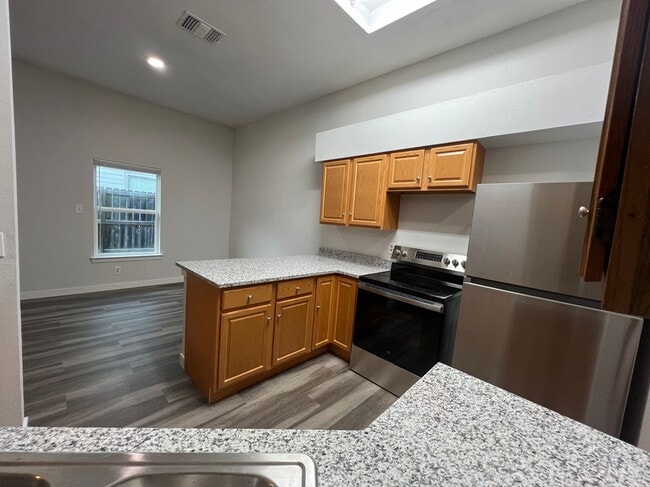 Building Photo - 8015 Copper Trail Dr