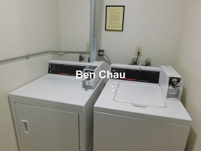 Building Photo - 1105 Massachusetts Ave