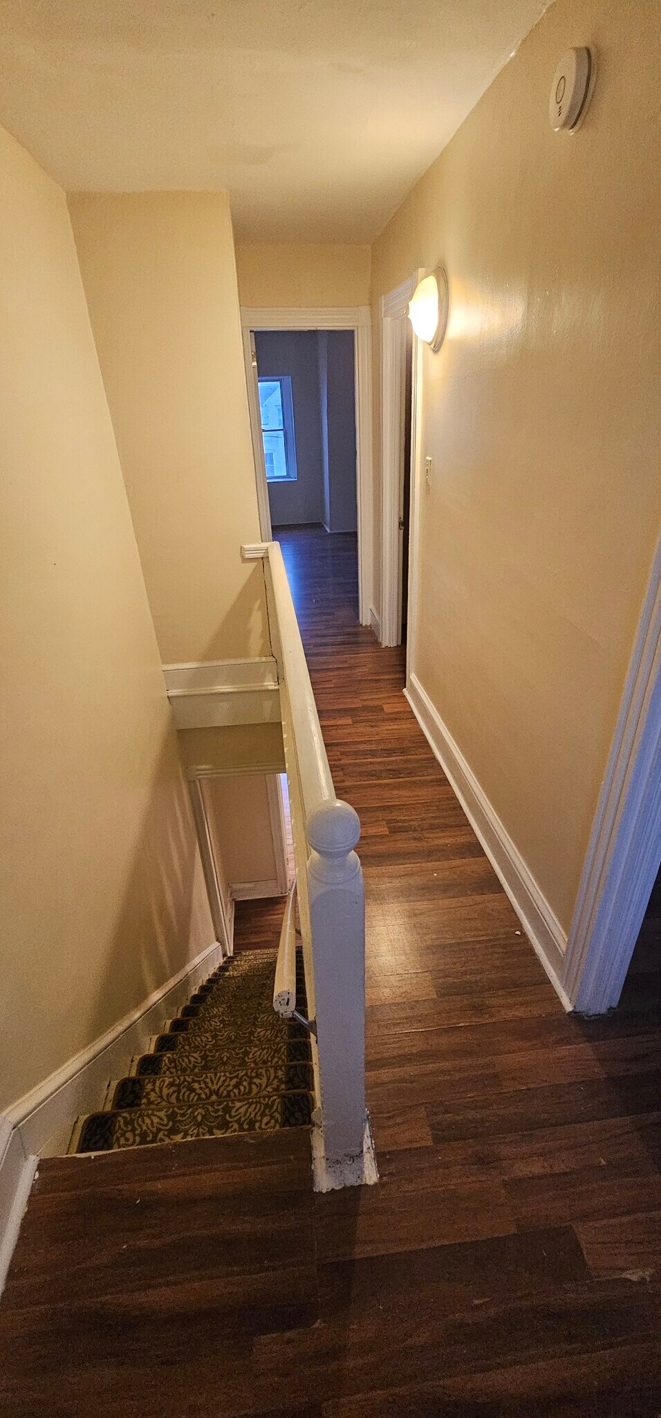 Building Photo - 132 W Douglass St