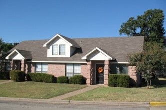 Building Photo - 112 Obrien Ct