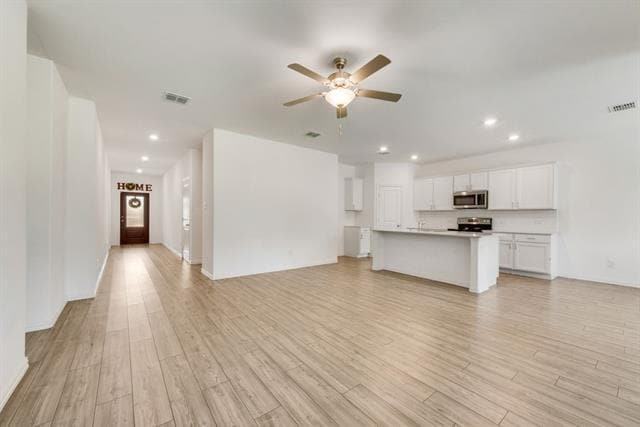 Building Photo - 728 Alden Dr