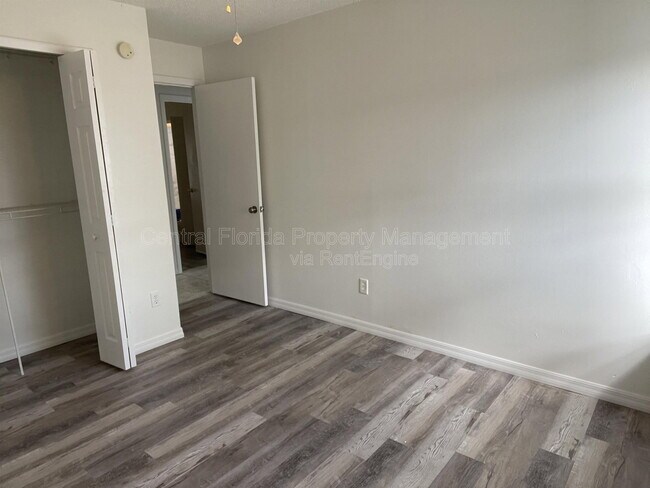 Building Photo - 2972 Talladega Dr