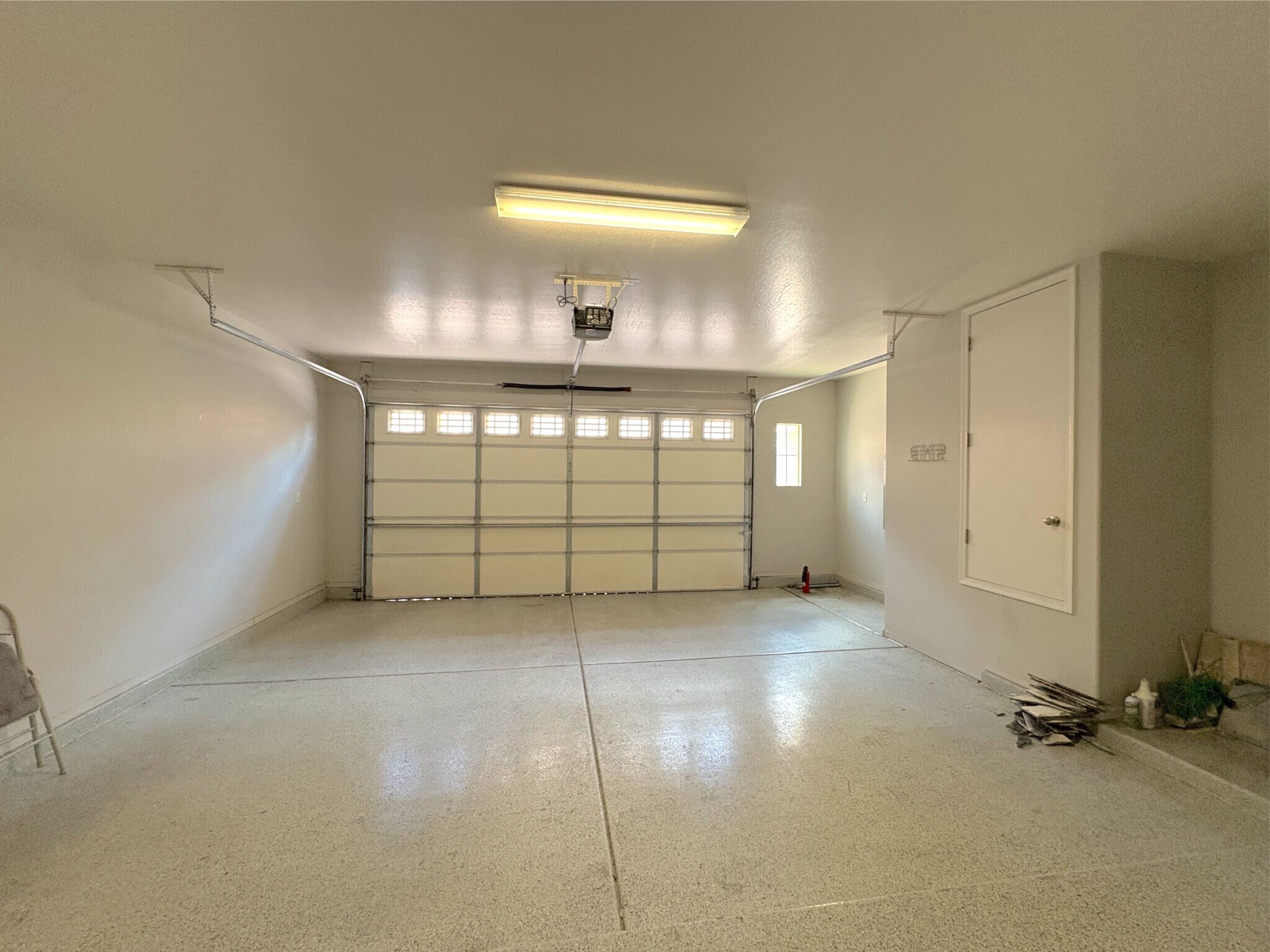 Building Photo - 2048 E Heartwood Ln