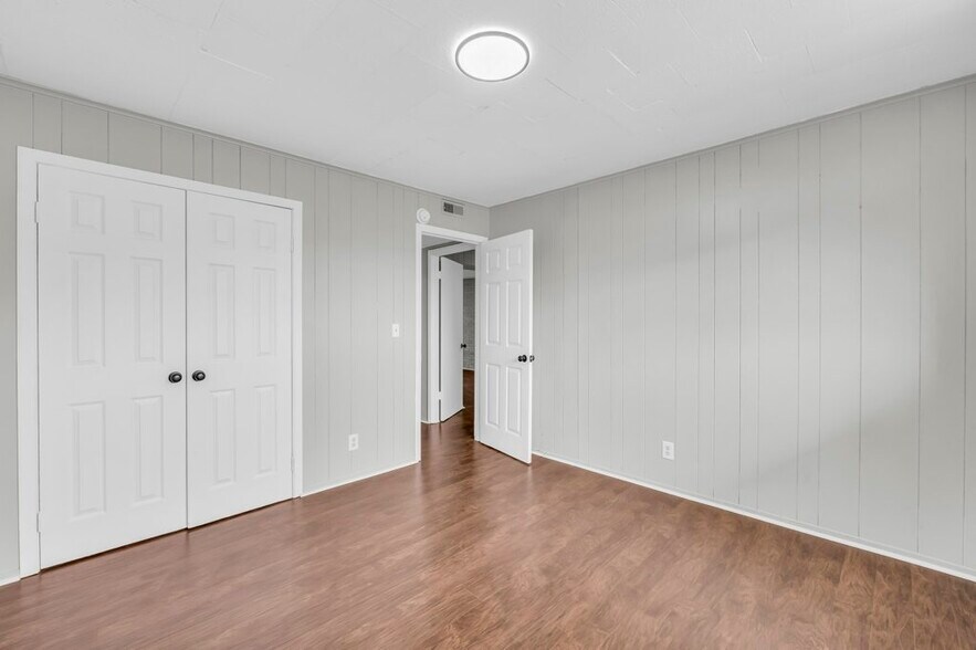 Building Photo - Richland Hills