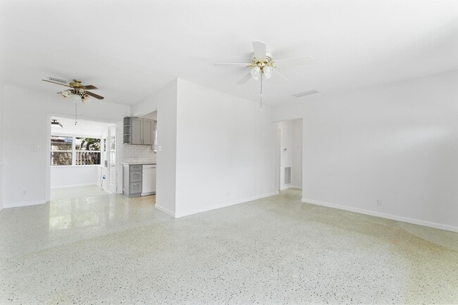 Building Photo - 331 Winters St