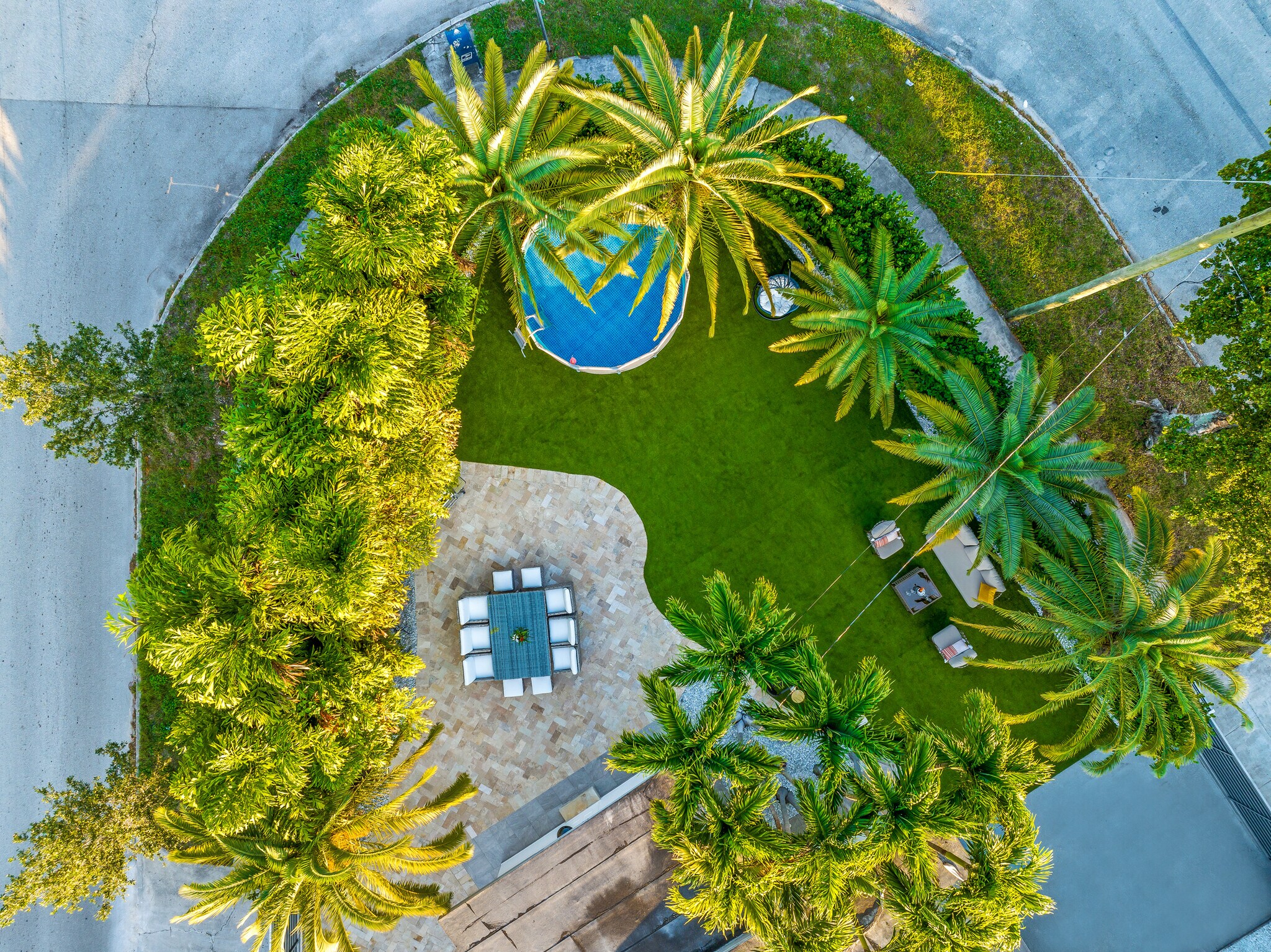 Building Photo - 1800 SW 5th Ave