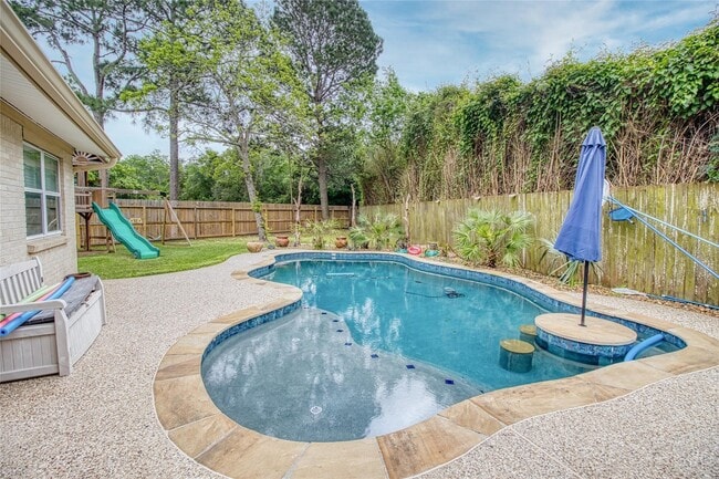 Building Photo - 1405 Delabrook Ct