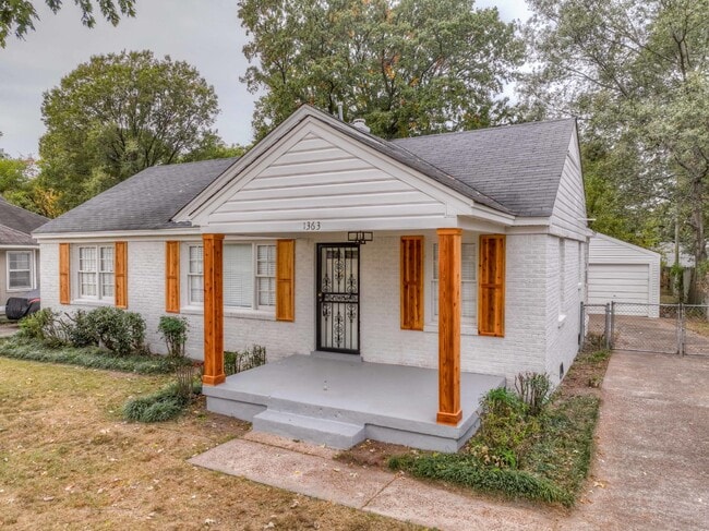 Building Photo - Charming 3-Bedroom Home with Modern Upgrades and Spacious Backyard in a Peaceful Neighborhood