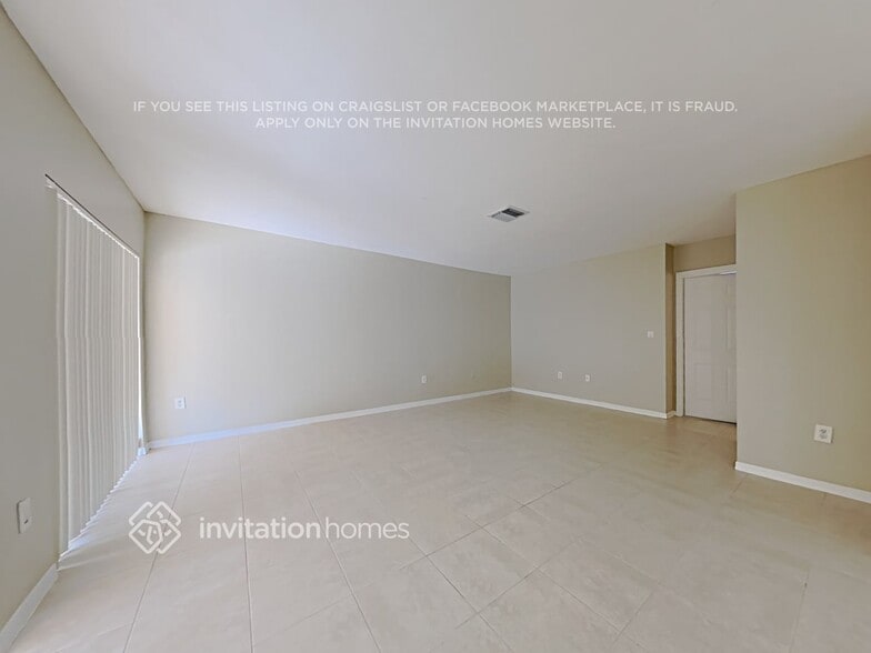 Building Photo - 15008 SW 112th Ln