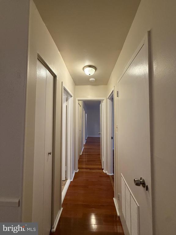 Building Photo - 11214 Cherry Hill Rd