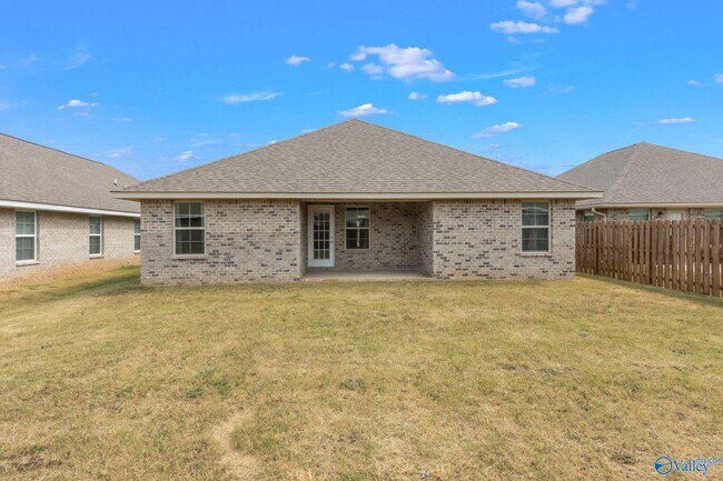Building Photo - 122 Ardsley Dr