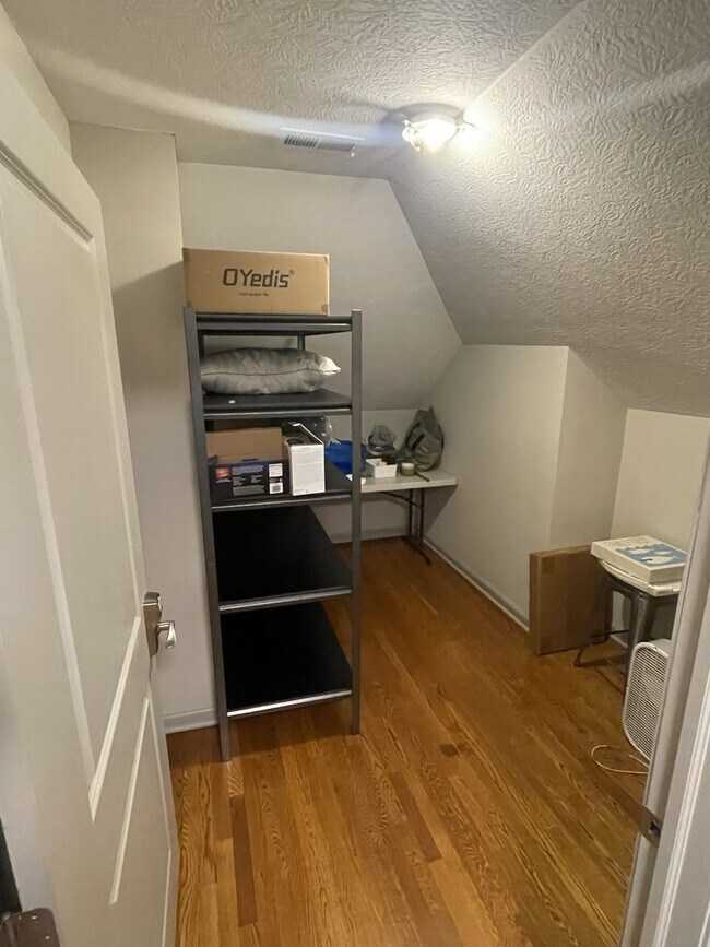 Building Photo - 94-96-96 McMillen Ave