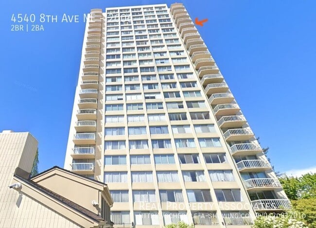 Primary Photo - 4540 8th Ave NE