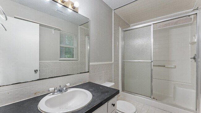 Building Photo - "Cozy 3-Bedroom Home on Joye Street with M...