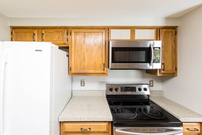 Building Photo - 5952 Sachem Ct