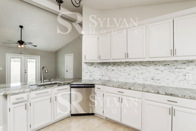 Building Photo - At Last, This Is What You Have Been Search...