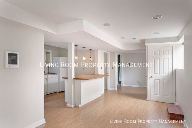 Primary Photo - Bright Oversized Basement Apartment in Alb...