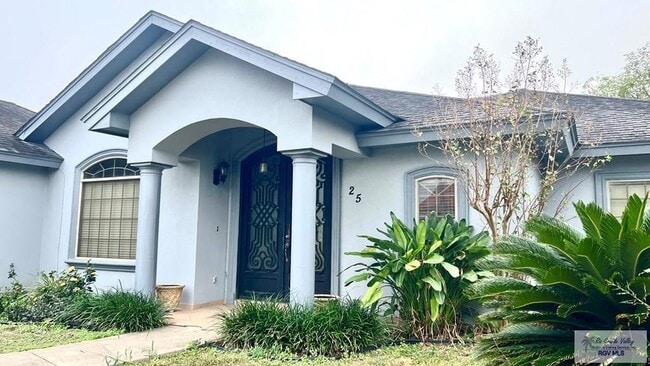 Building Photo - 25 La Paz Ct