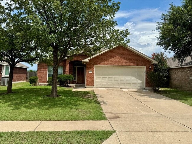 Primary Photo - 1692 Amberwood Loop