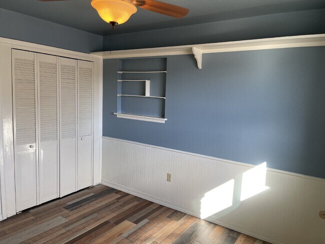 Building Photo - 9517 Mcintosh Dr