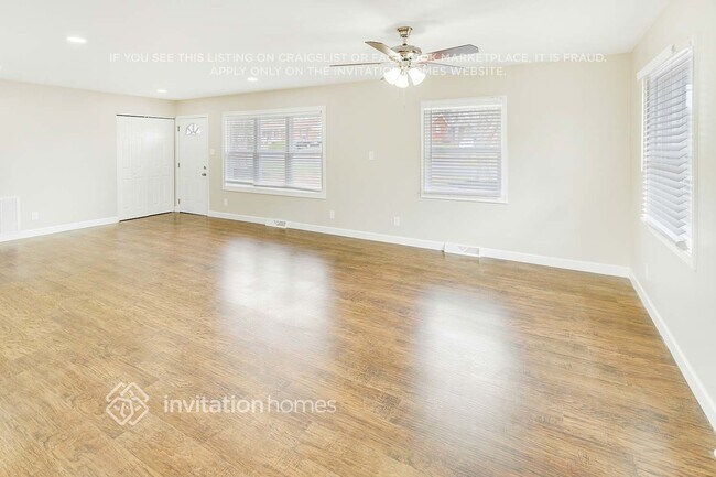 Building Photo - 4240 Winedale Ln