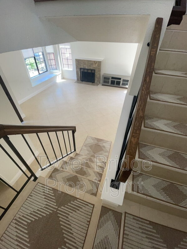Building Photo - 2247 Atrisco Cir