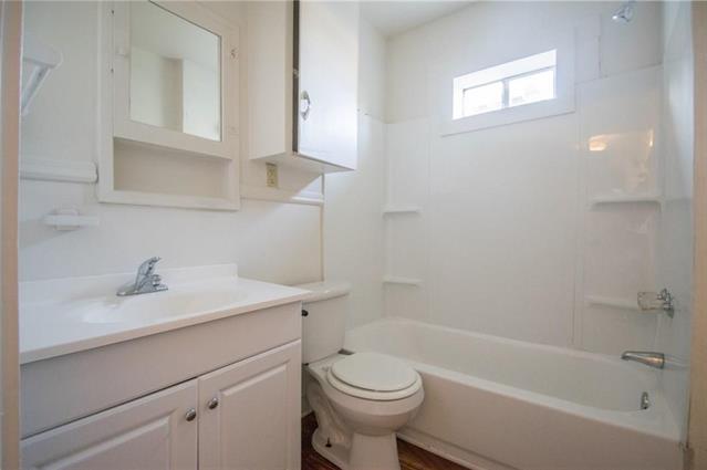 Building Photo - 1101 Collier St