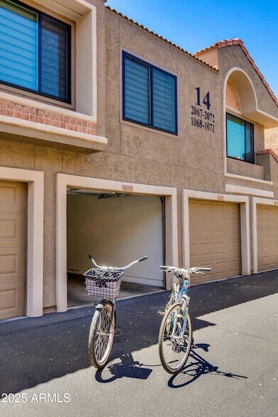 Building Photo - 5122 E Shea Blvd