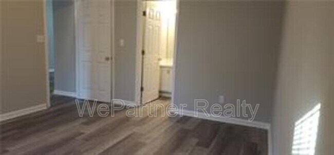 Building Photo - 127 Tuscany Ln