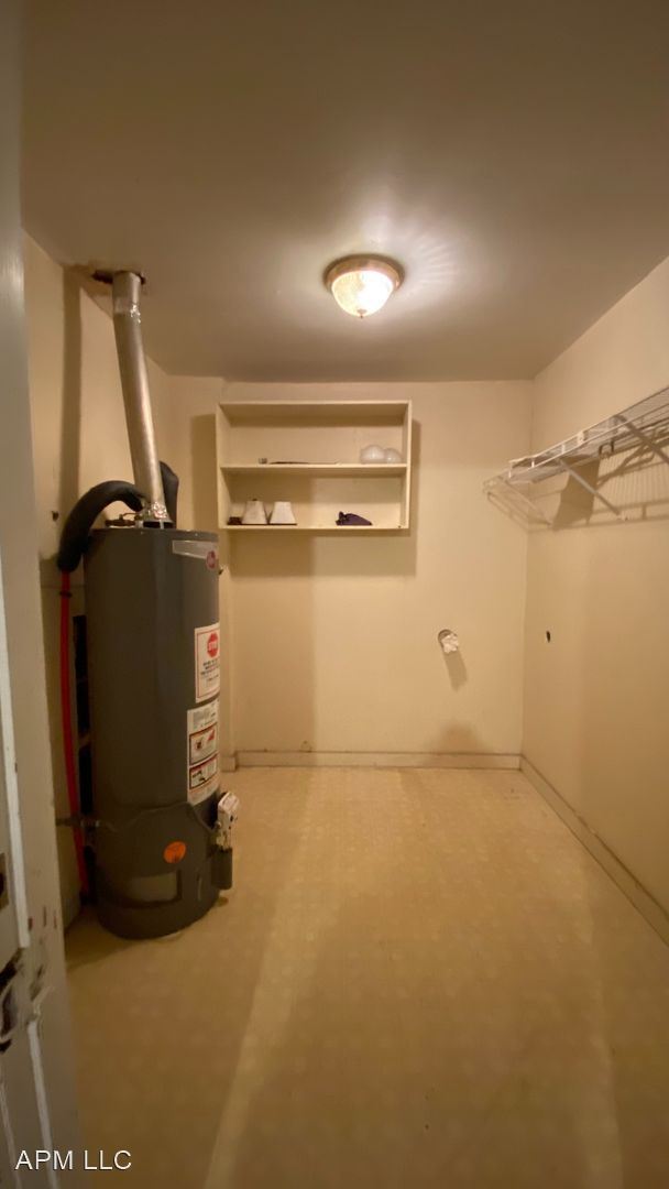Building Photo - 2 br, 1 bath House - 317 Bayou Oaks Drive