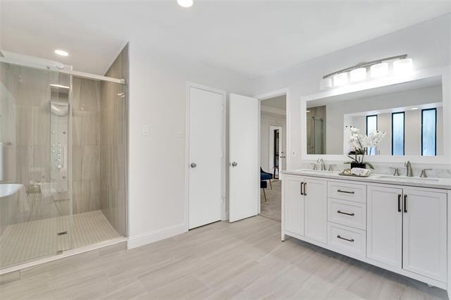 Building Photo - 9738 Amberley Dr