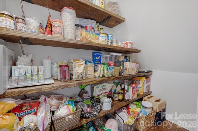 Building Photo - 150 State Park Rd