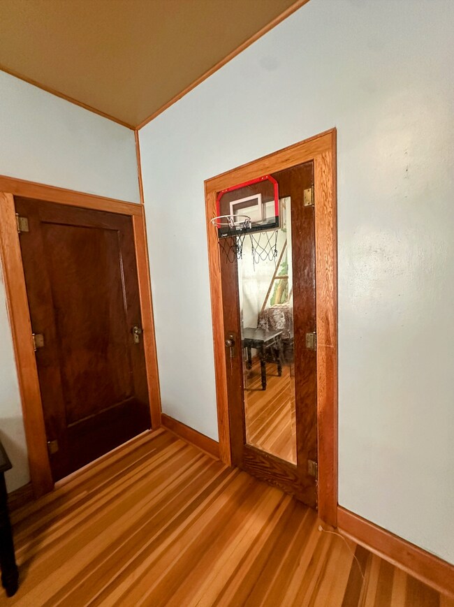 Building Photo - FURNISHED Short Term approved-Gorgeous 4 bed historic home in downtown GJ