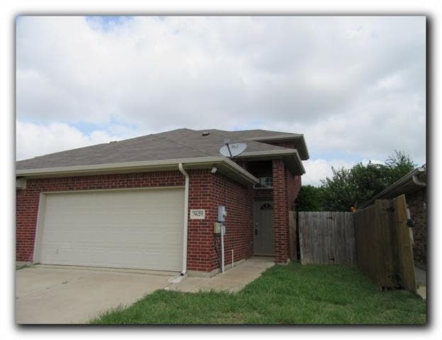 Primary Photo - 5629 Blackmon Ct