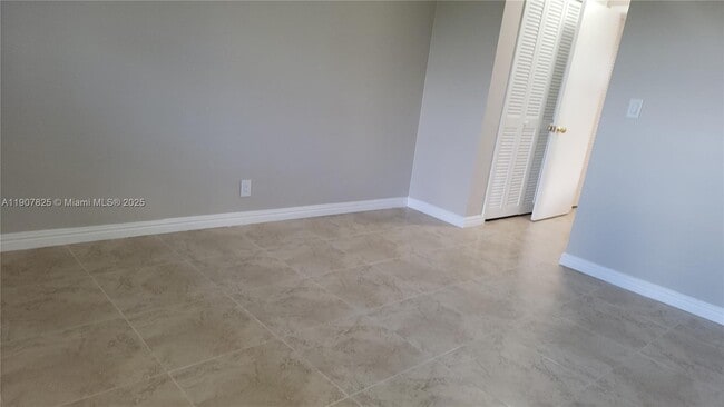 Building Photo - 4731 NW 10th Ct