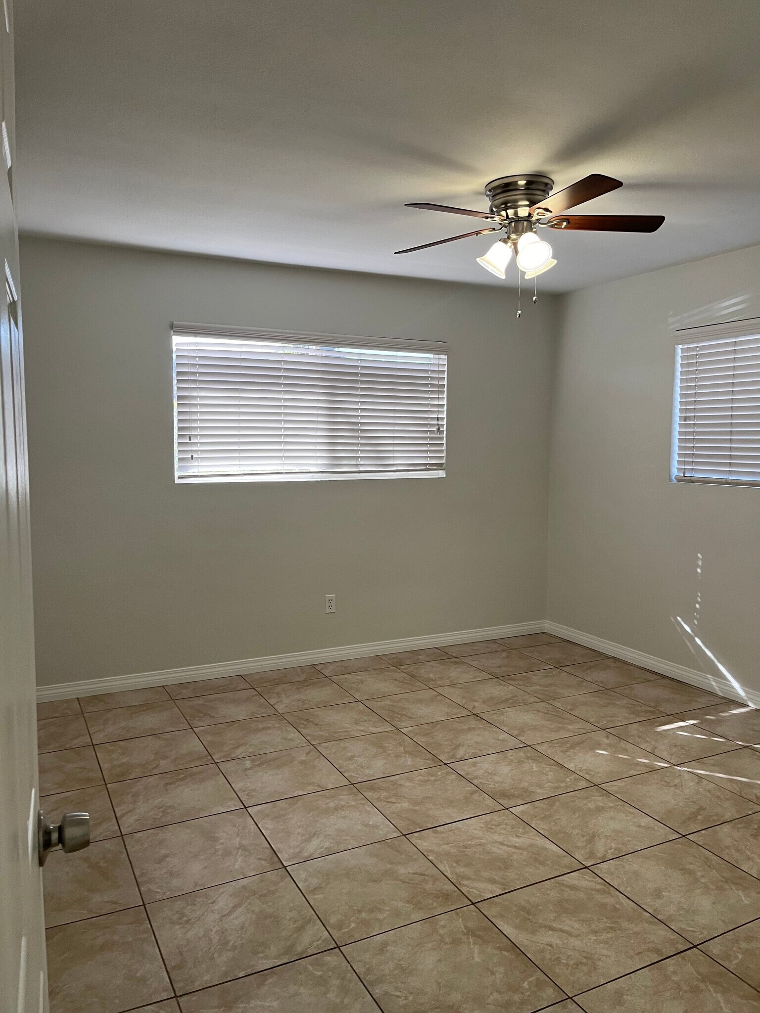 Bedroom - 375 Vernon Drive