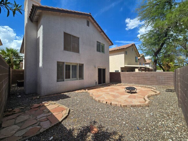 Building Photo - 816 Bow Creek Ln