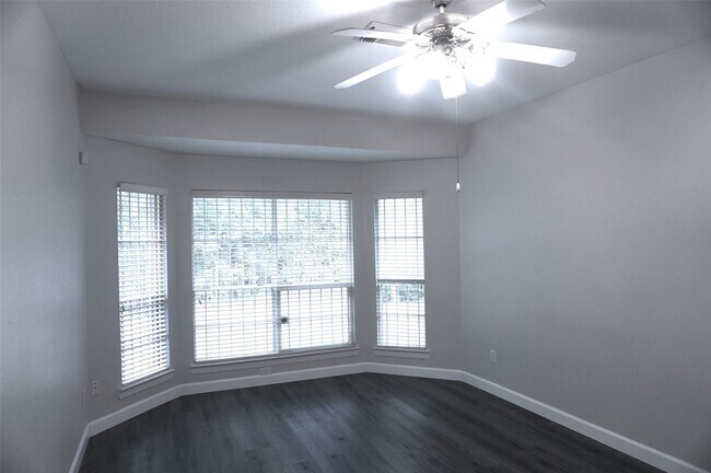 Building Photo - 6628 Sharpstown Green Cir