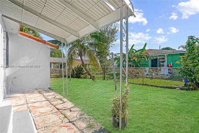 Building Photo - 1110 NW 65th St