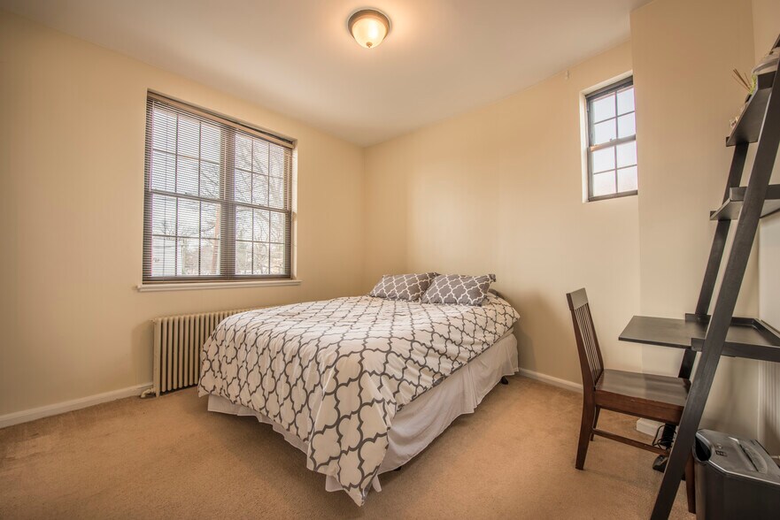 Bedroom #2 - 433 Longfellow St. NW