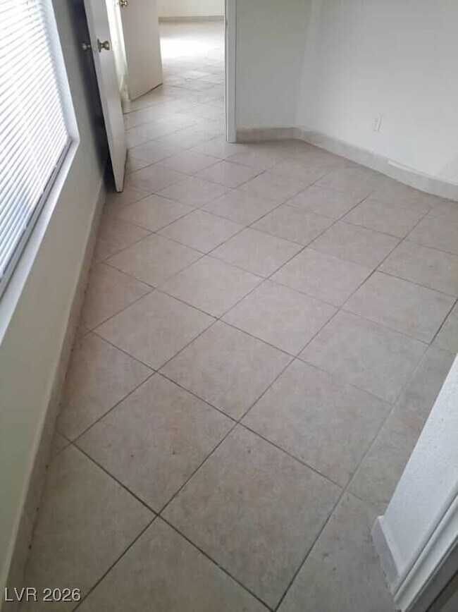 Building Photo - 1427 San Felipe Dr