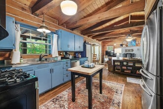 Building Photo - 8683 Larue Rd