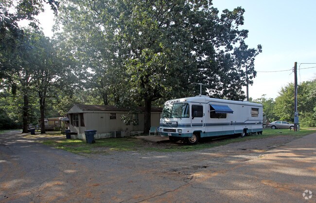 Primary Photo - 7813 Kanis Rd