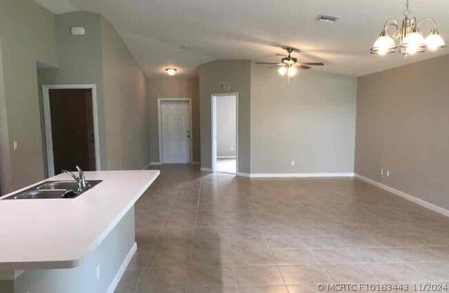Building Photo - 4502 SW Yamada Dr