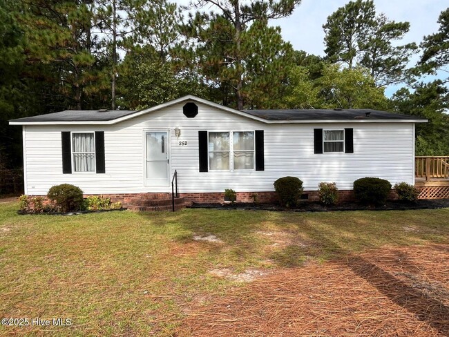 Primary Photo - 252 Heritage Farm Rd