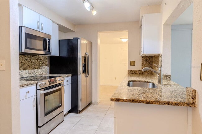 Building Photo - 1259 41st St