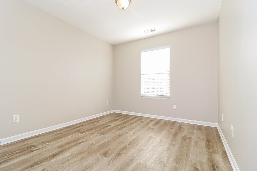 Building Photo - 3708 Amistad Ln